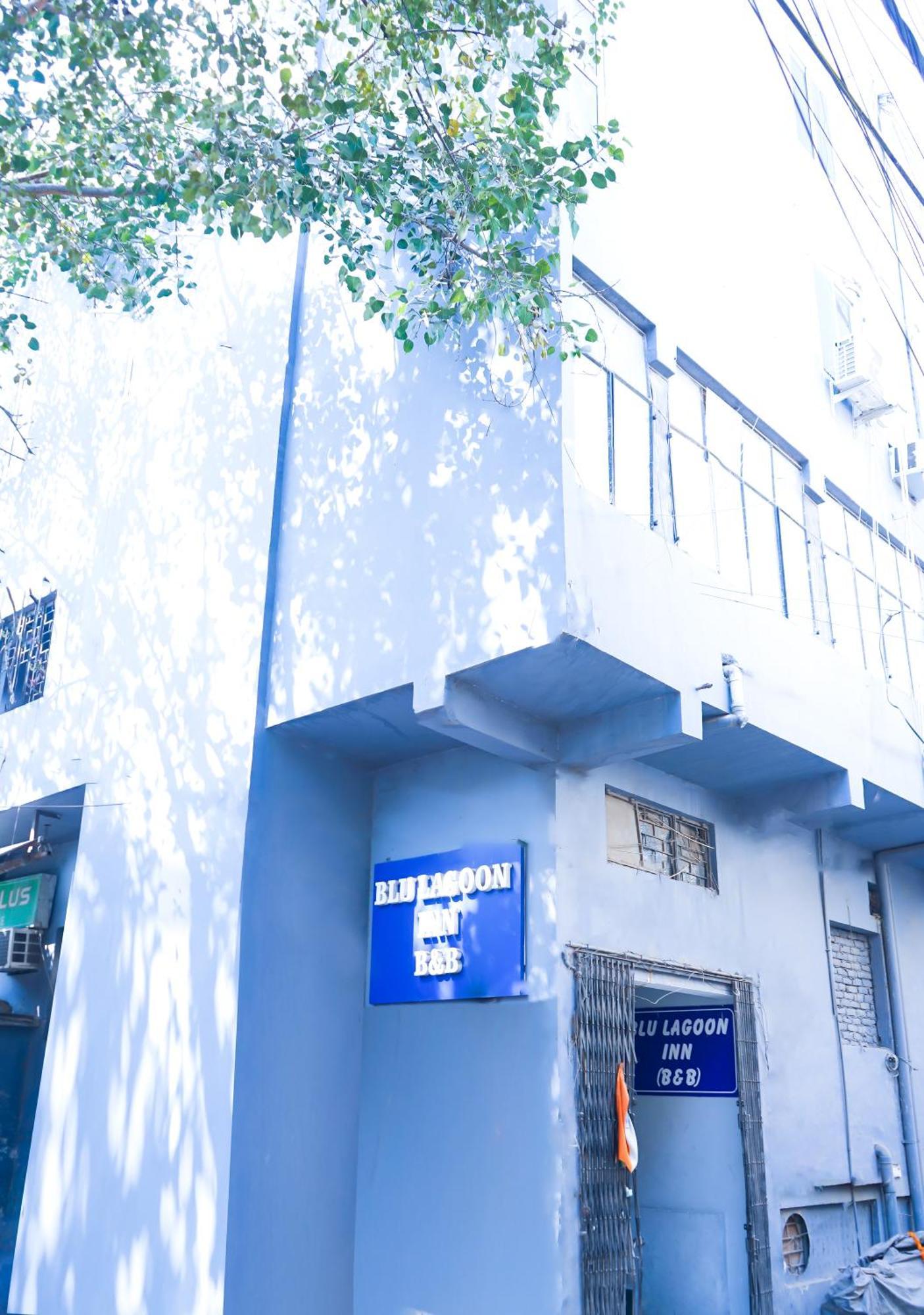 Lagoon - Opp Select City Mall * New Delhi